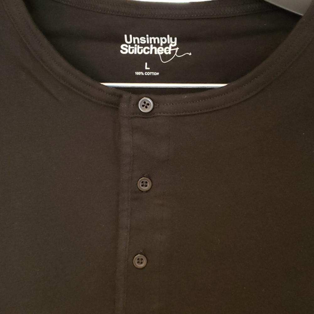 Unsimply Stitched tee
